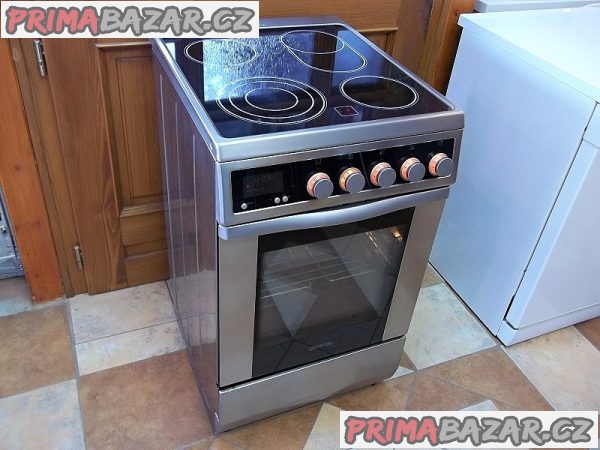 Sporák sklokeramický GORENJE šíře 50 cm nerez horkovzduch