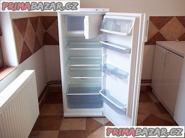 Lednice s mrazáčkem BAUKNECHT Lednice s mrazáčkem BAUKNECHT