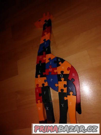 Dřevěné puzzle žirafa