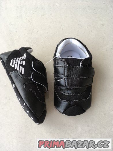 Nové capáčky “Armani”. Nové capáčky “Armani”.