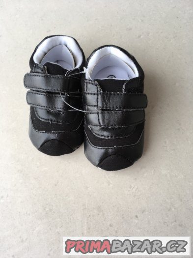 Nové capáčky “Armani”. Nové capáčky “Armani”.