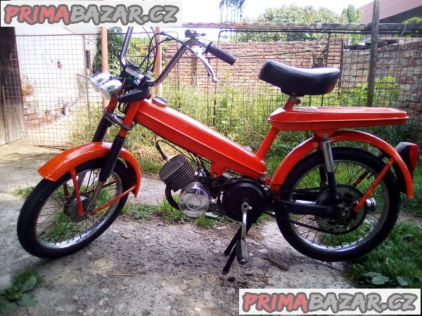 Pěkný německý moped Pěkný německý moped