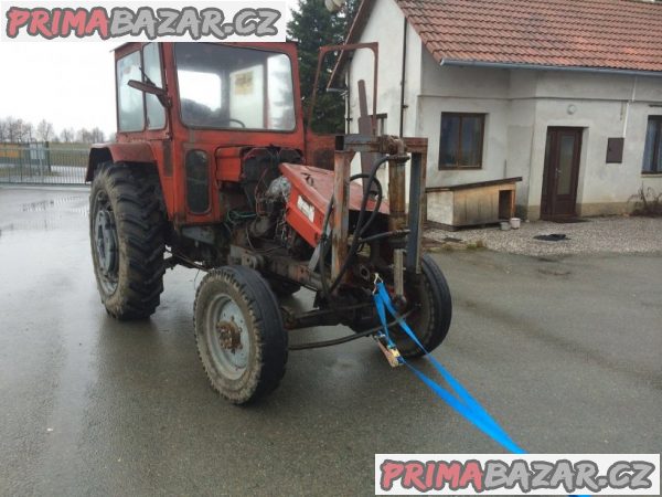 Rumunský traktor UTB