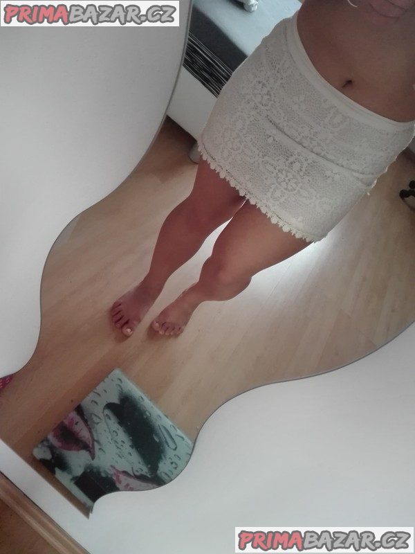 Bílá krátká sukně Cropp