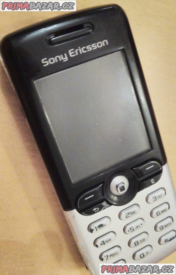 Sony Ericsson T610 - jako nový - nutná drobná oprava!!! Sony Ericsson T610 - jako nový - nutná drobná oprava!!!