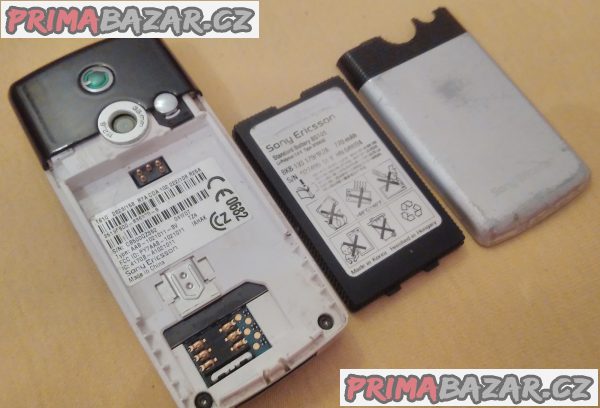 Sony Ericsson T610 - jako nový - nutná drobná oprava!!! Sony Ericsson T610 - jako nový - nutná drobná oprava!!!