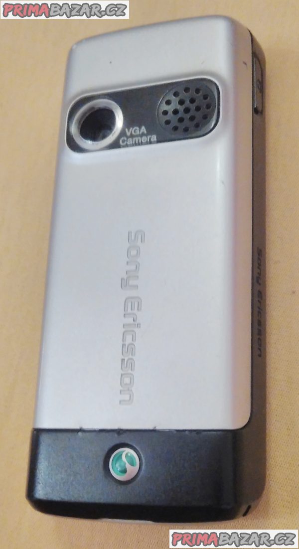 Sony Ericsson K310i - jako nový - nutná drobná oprava!!! Sony Ericsson K310i - jako nový - nutná drobná oprava!!!
