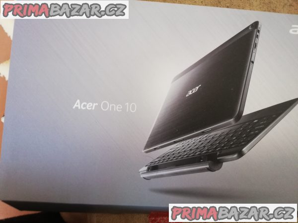 Acer One S1003 kombinace tabletu a notebook 2v1