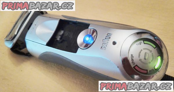 Holící strojek Braun 9585 Pulsonic - s drobným nedostatkem! Holící strojek Braun 9585 Pulsonic - s drobným nedostatkem!