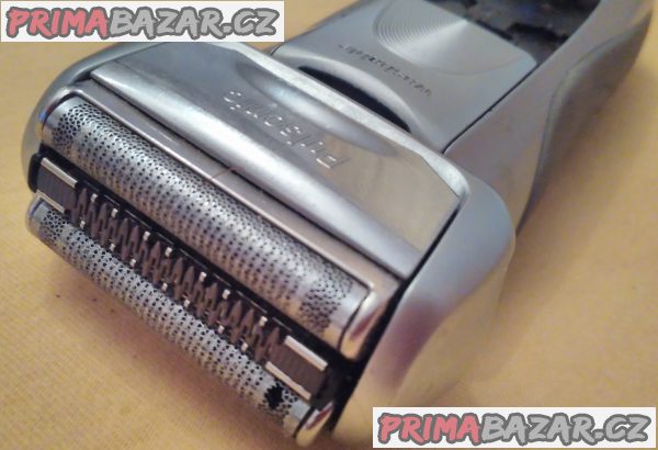 Holící strojek Braun 9585 Pulsonic - s drobným nedostatkem! Holící strojek Braun 9585 Pulsonic - s drobným nedostatkem!