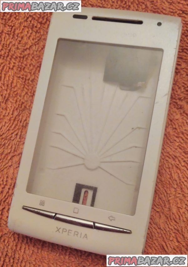 Sony Ericsson Xperia X8 - přední a zadní kryt.