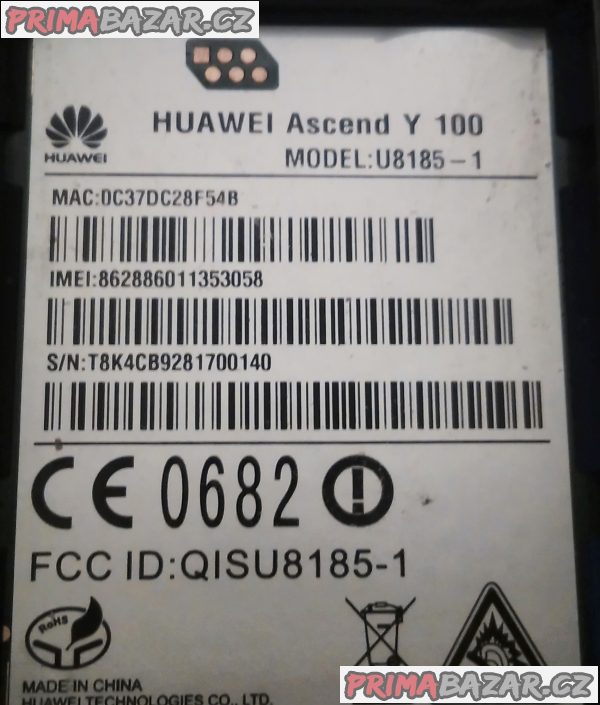 Huawei Ascend Y 100 - k opravě nebo na náhradní díly!!!