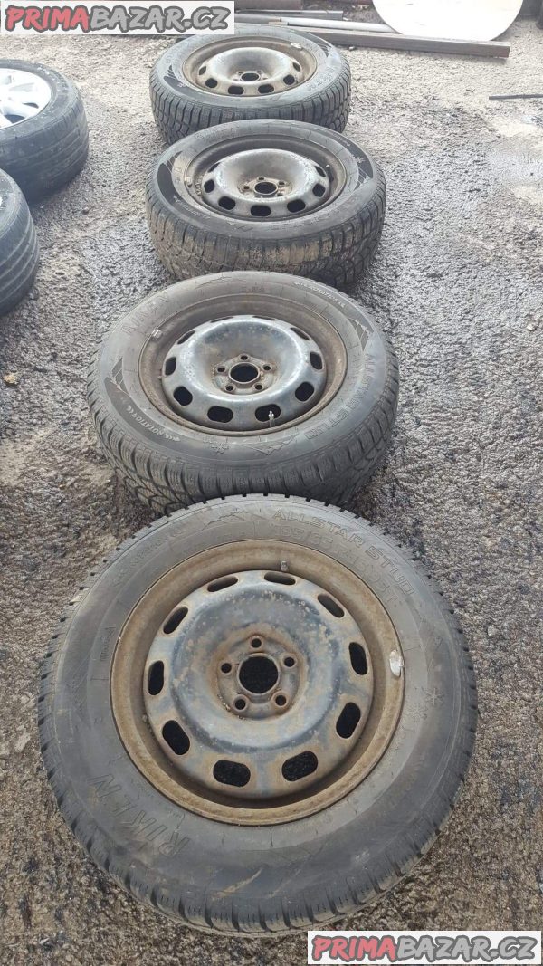 4x plechové disky s pneu 80-90% vzorek 5x100 6jx15 et38 4x plechové disky s pneu 80-90% vzorek 5x100 6jx15 et38