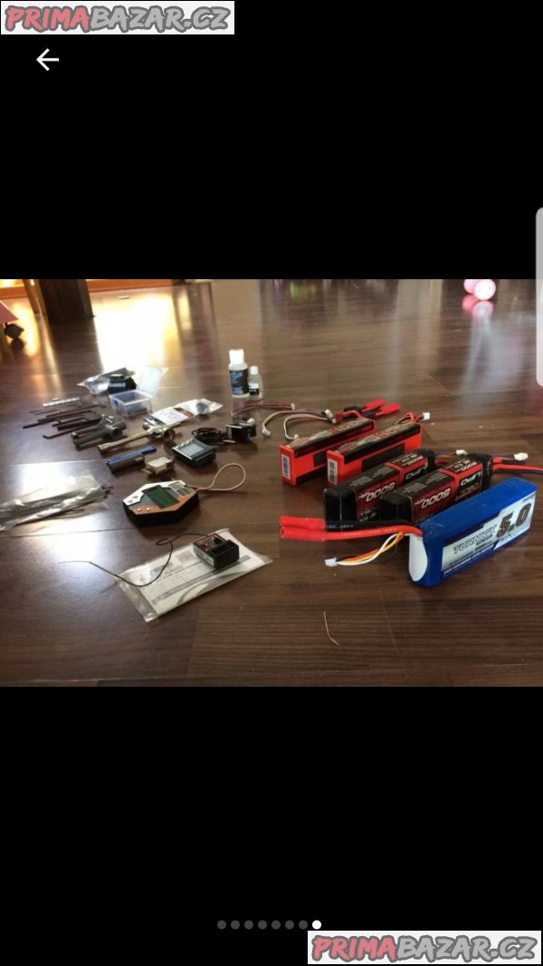 RC auto E-Revo Traxxas