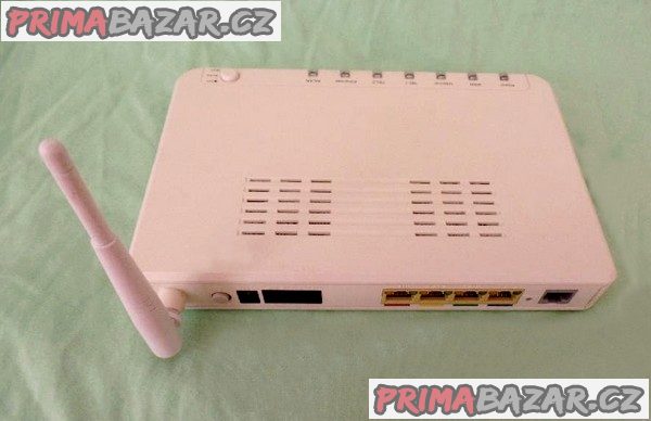 Router + WIFI + telefonní brána EG 10L. Router + WIFI + telefonní brána EG 10L.