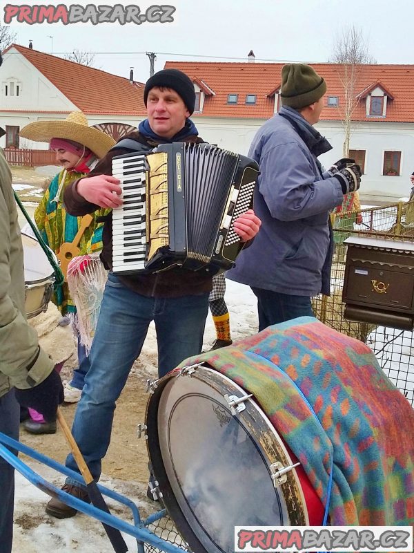 Harmonikář zahraje na Vaší akci