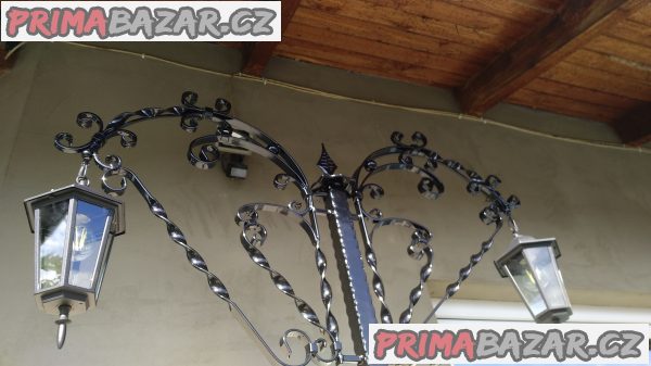 kovaná lampa kovaná lampa