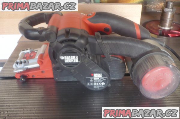 Pásová bruska Black Decker