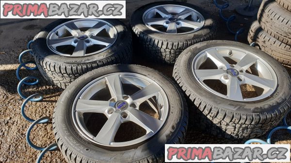 zanovni-sada-alu-kola-elektrony-s-pneu-pirelli-80-90-volvo-31317285-5x108-7jx16-et50