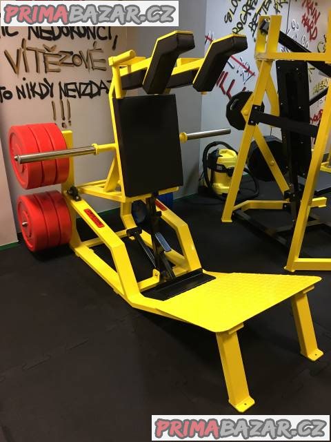 Fitness stroje V - squat machine