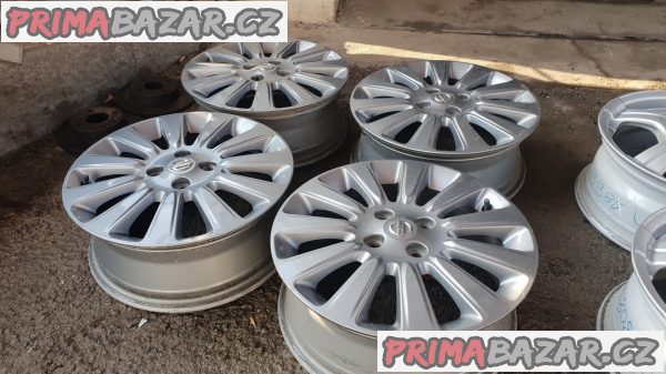Alu kola elektrony šedý lak orig. Nissan BC 400 SA12 4x100 6jx16 et55 r16