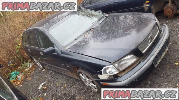 Volvo V40 2.0i, volvo S40 1.8i, a volvo V40 1.9 Volvo V40 2.0i, volvo S40 1.8i, a volvo V40 1.9