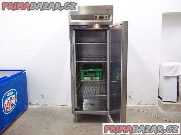 gastro-profi-nerez-chladnice-caravell-mega-ufx-700-i-na-prepravky