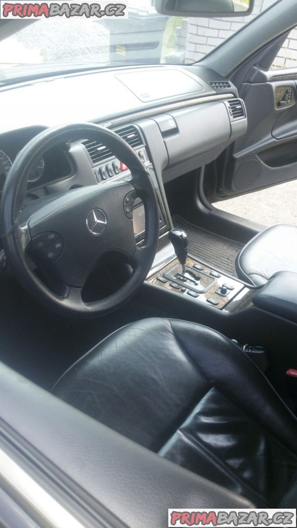MB E 320cdi avantgarde-ultra 7míst kombi 4xLCD 2002 MB E 320cdi avantgarde-ultra 7míst kombi 4xLCD 2002