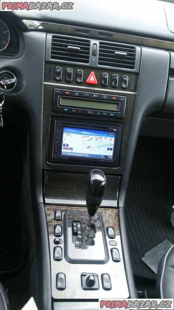 MB E 320cdi avantgarde-ultra 7míst kombi 4xLCD 2002 MB E 320cdi avantgarde-ultra 7míst kombi 4xLCD 2002
