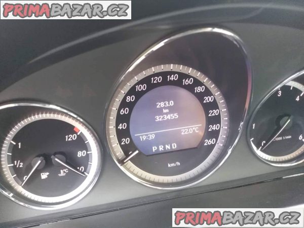 prodám auto Mercedes C 350CDI 4matic, r.v 2009 najeto 3