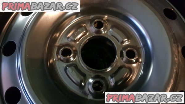 nové nepoužité plechové disky Opel s novou pneu Bridgestone lm20 4x100 5jx14 et45 nové nepoužité plechové disky Opel s novou pneu Bridgestone lm20 4x100 5jx14 et45
