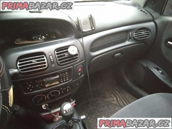 RENAULT MÉGANE 1,4 kombi benzín RENAULT MÉGANE 1,4 kombi benzín
