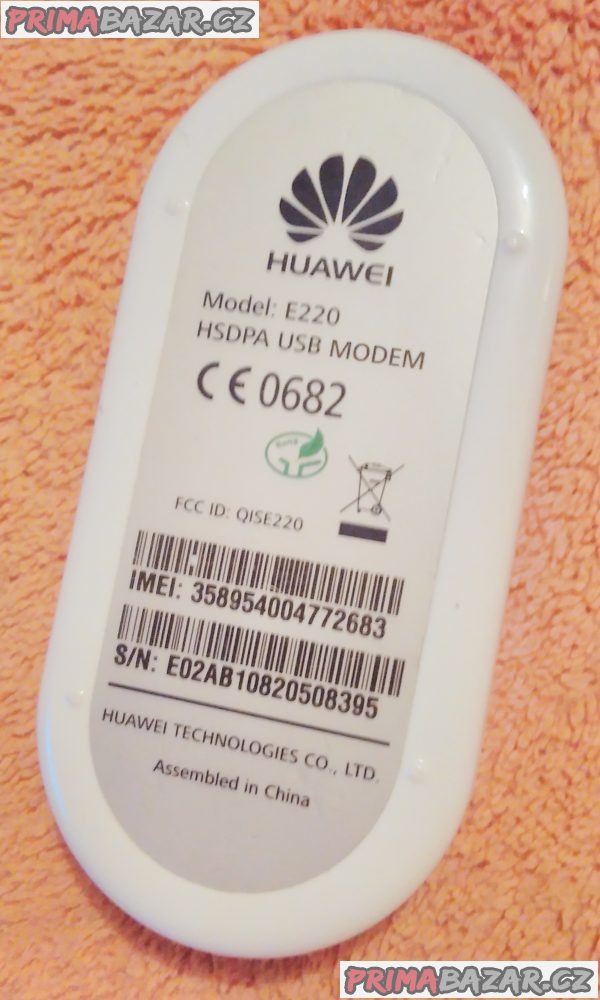 Externí USB modem Huawei E220 - pro bezdrátový internet - jako nový.