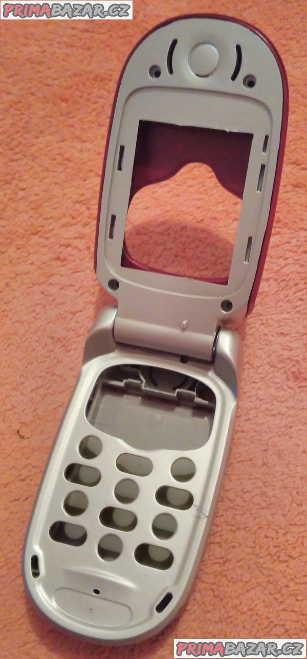 Motorola V300 - kompletní sada všech krytů a plastů - 8 částí - vše nové!!!