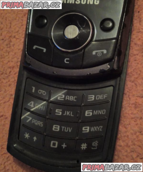 Samsung SGH-J700 - k opravě nebo na náhradní díly!!! Samsung SGH-J700 - k opravě nebo na náhradní díly!!!