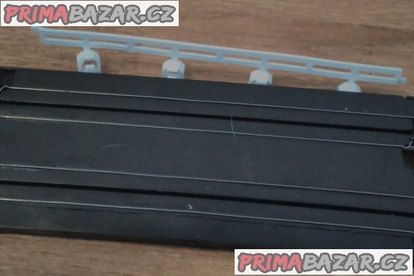 Autodráha Jysk Pure Racing - kompletní, ale bez autíček. Autodráha Jysk Pure Racing - kompletní, ale bez autíček.