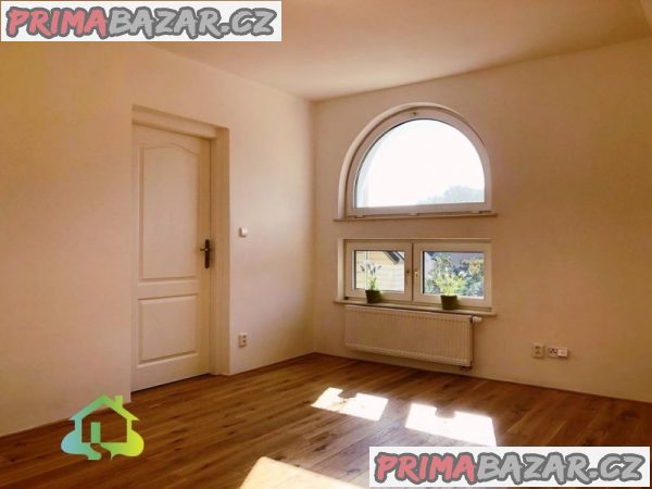 Pronájem rodinného domu 5+1, Praha, Slivenec Pronájem rodinného domu 5+1, Praha, Slivenec