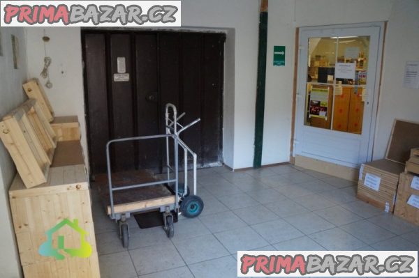 Pronájem obchodních prostor, 450 m2, Žatec Pronájem obchodních prostor, 450 m2, Žatec