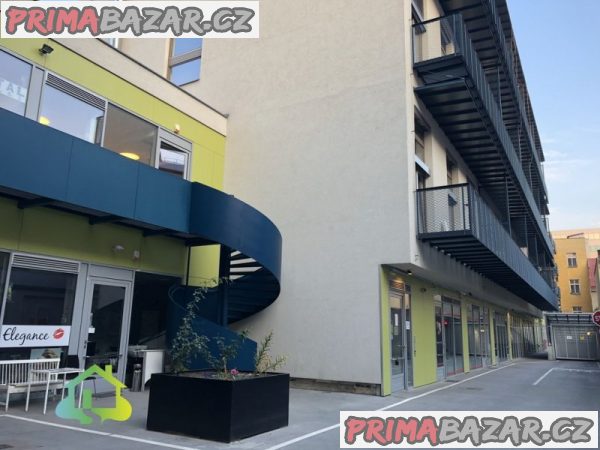 Pronájem kancelářských prostor, 78m2, Praha, Karlín Pronájem kancelářských prostor, 78m2, Praha, Karlín