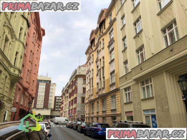 Pronájem klimatizovaného bytu 3+1, 84 m2, Praha - Josefov Pronájem klimatizovaného bytu 3+1, 84 m2, Praha - Josefov