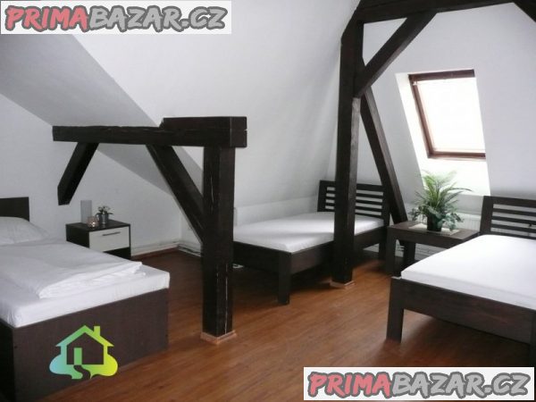 Pronájem klimatizovaného bytu 3+1, 84 m2, Praha - Josefov Pronájem klimatizovaného bytu 3+1, 84 m2, Praha - Josefov