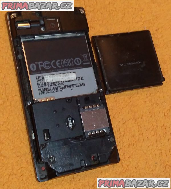 Dotykový HTC Touch P3700 - k opravě nebo na náhradní díly!!! Dotykový HTC Touch P3700 - k opravě nebo na náhradní díly!!!