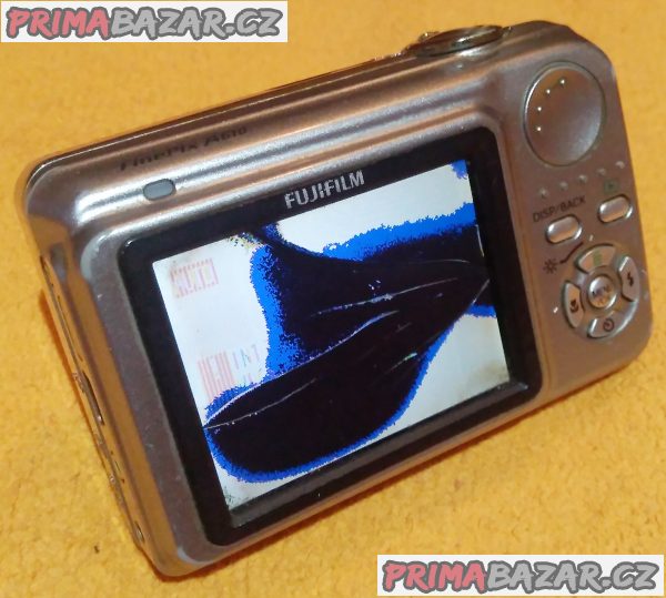 Digitální foťák a kamera Fujifilm FinePix A610 - k opravě nebo na náhradní díly!!!