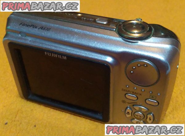 Digitální foťák a kamera Fujifilm FinePix A610 - k opravě nebo na náhradní díly!!!