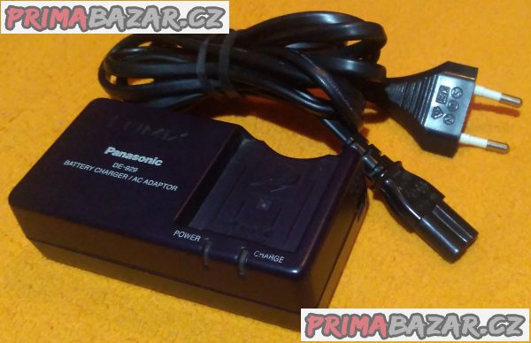Nabíječka a adaptér k foťákům a kamerám Panasonic Lumix - originální. Nabíječka a adaptér k foťákům a kamerám Panasonic Lumix - originální.