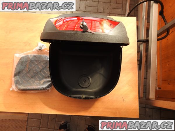 Motokufr 49 l včetně plotny Nový Motokufr 49 l včetně plotny Nový