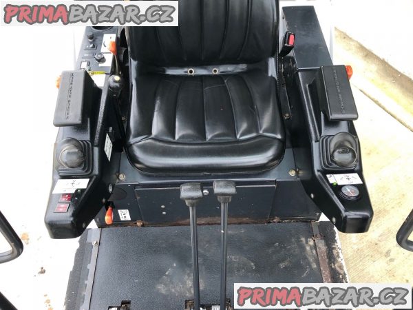 Minibagr Bobcat 323 T1.5