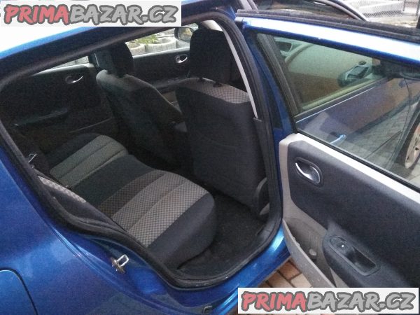 Renault Megane 1,5 Dci 60 kw, r.v. 2003