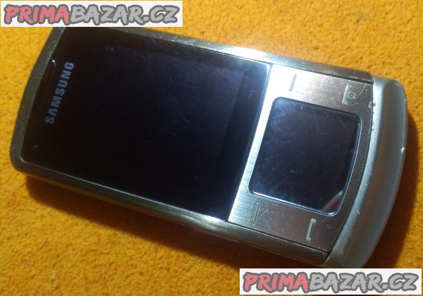 Výsuvný Samsung SGH-U900 - k opravě nebo na náhradní díly!!! Výsuvný Samsung SGH-U900 - k opravě nebo na náhradní díly!!!