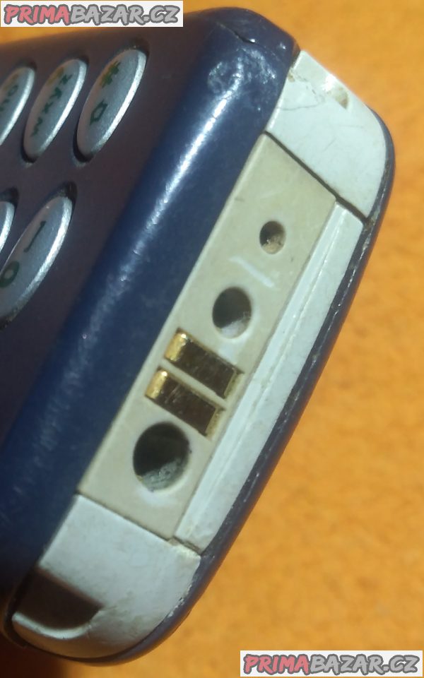 Nokia 3310 - vzhledem jako nová - ale k opravě nebo náhradní díly!!! Nokia 3310 - vzhledem jako nová - ale k opravě nebo náhradní díly!!!